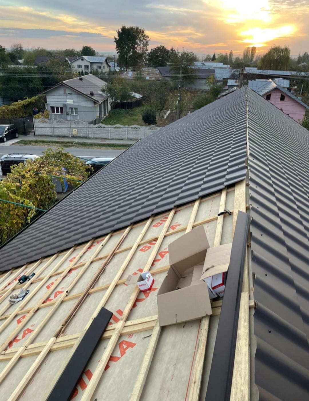 Montaj tigla metalica tigla ceramica reparatii acoperisuri Targoviste