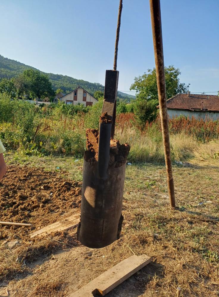 Foraje puturi apă 80 lei m