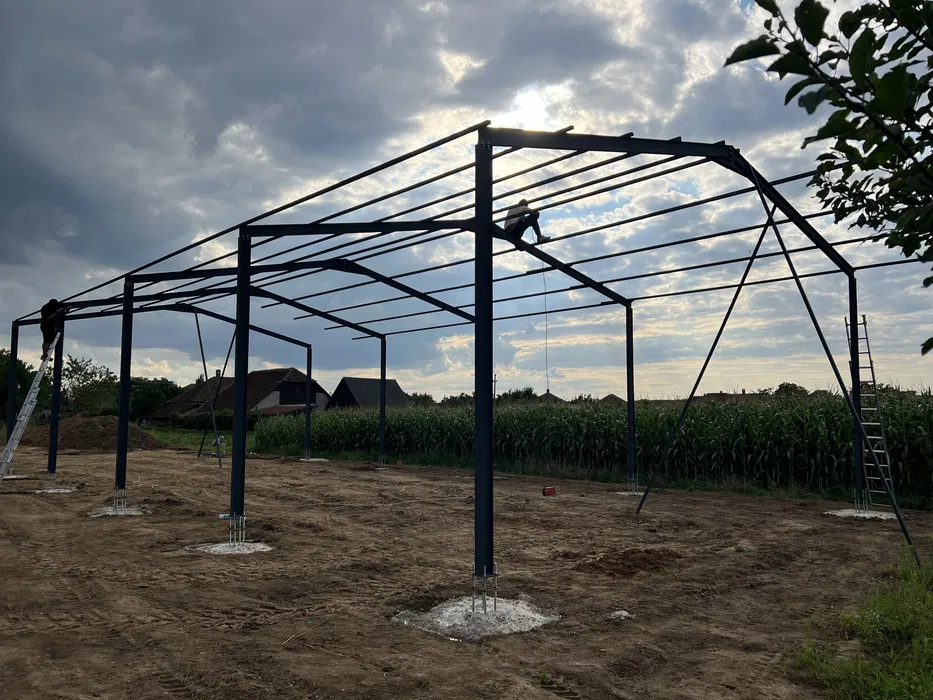 Vand structura metalica 10x12x4