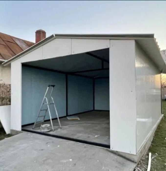 Vand Hale metalice de pe stoc diferite marimi