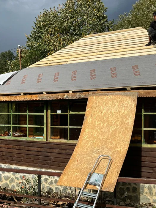 Acoperisurii Reparații Dulgherie Mansardari Modificări Vopsit Tabla Botosani